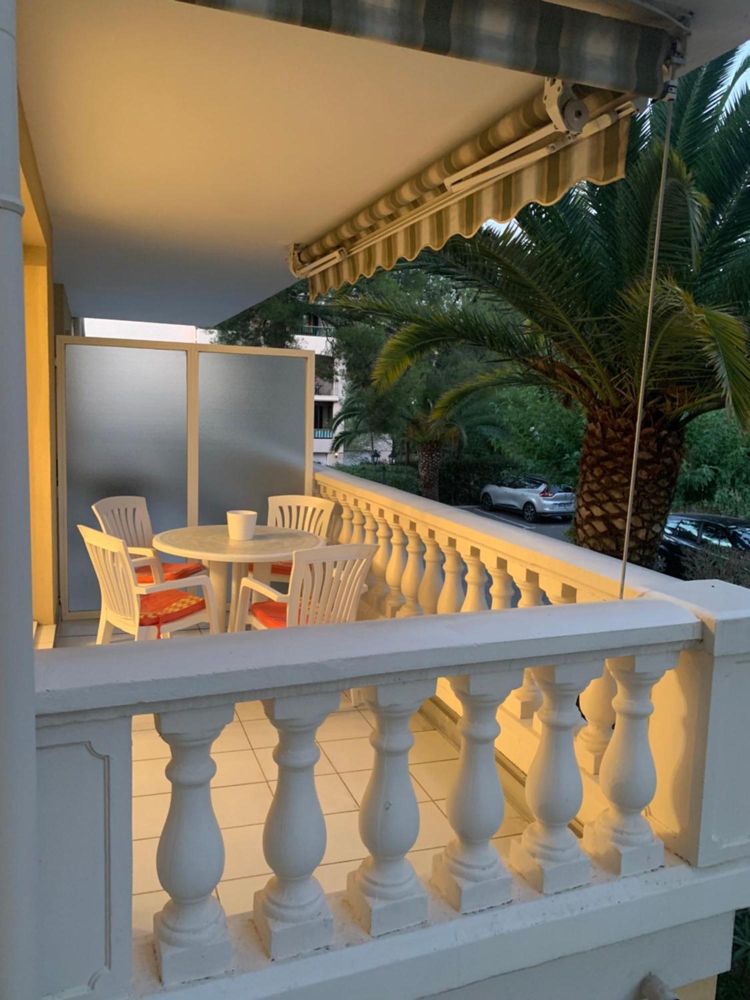 Le Tropical Apartamento Fréjus Exterior foto